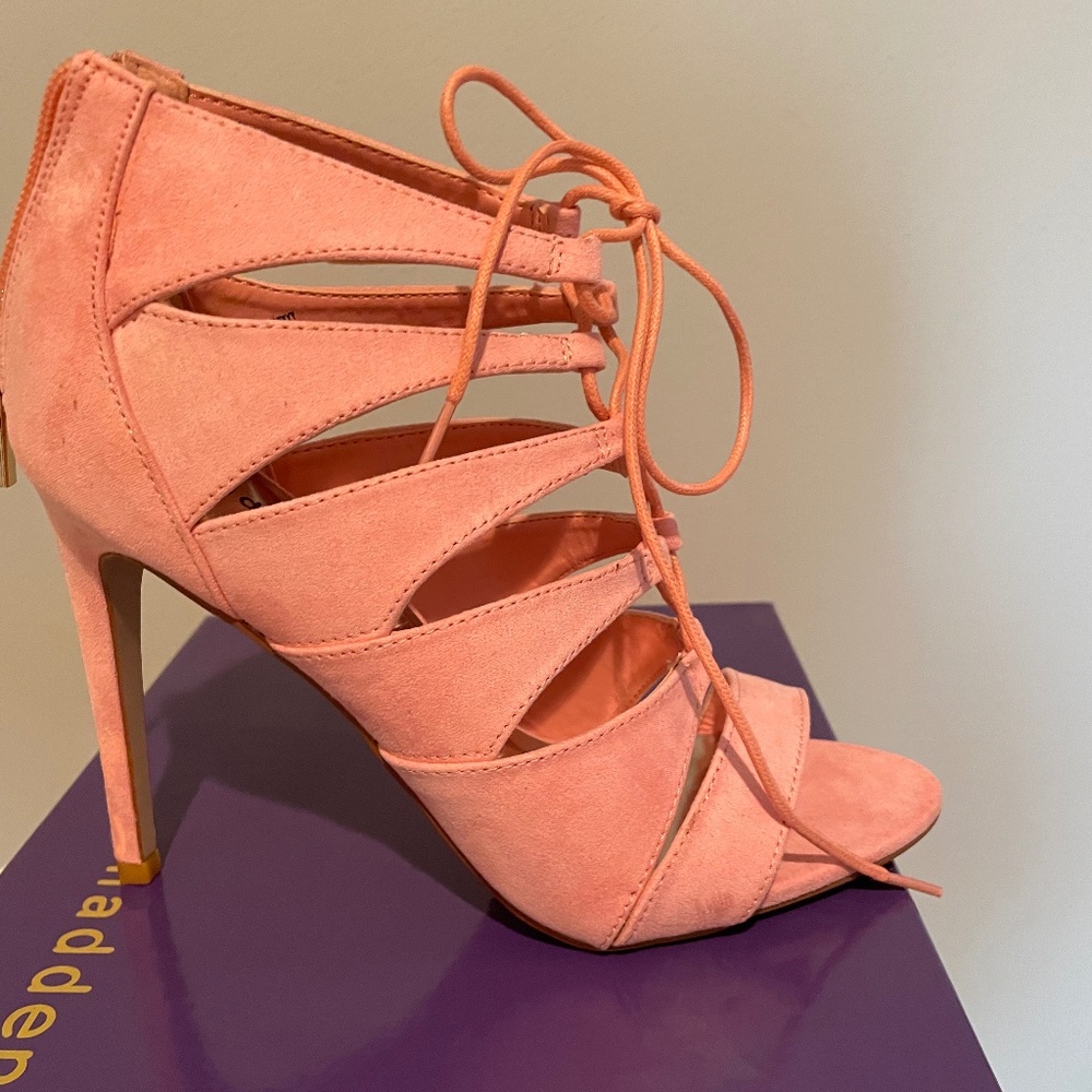 NIB Women’s Madden Girl Sandals